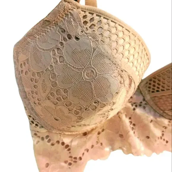 bebe Bustier 38C Lace Fringe Bra CHAMPAGNE DUSK Lace Trim Edge w Sporty Straps - Picture 3 of 13